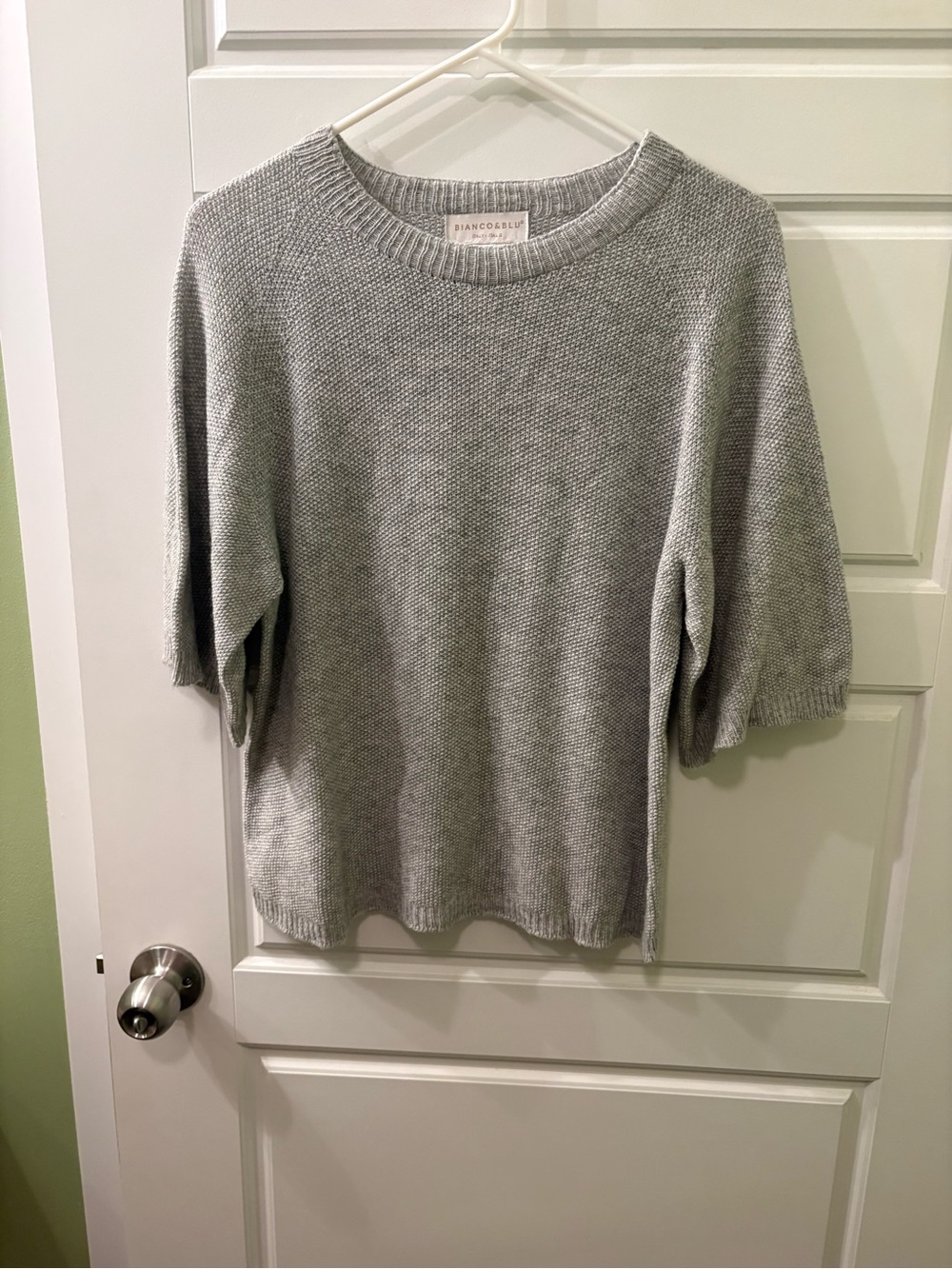 Bianca & Blue Heather Gray Short-Sleeve Knit Wool & Cashmere Sweater